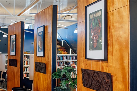 Exhibtion Space - Vertical panels with flexible hyanging brackets for artwork.